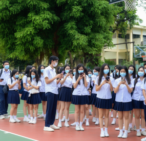 ĐỒNG PHỤC TRUNG HỌC PHỔ THÔNG